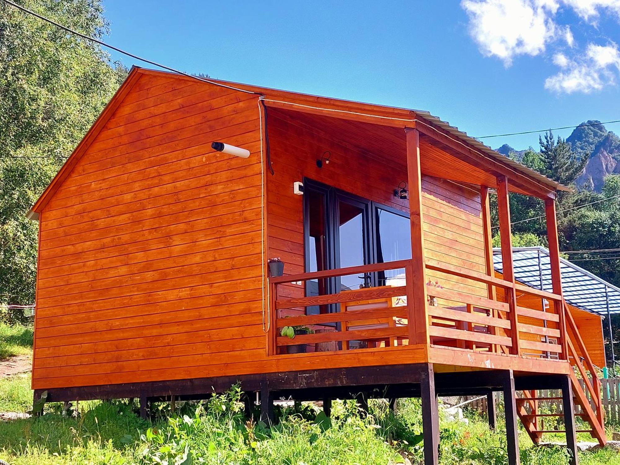 Guesthouse And Cottage Nicolo Kazbegi Bagian luar foto