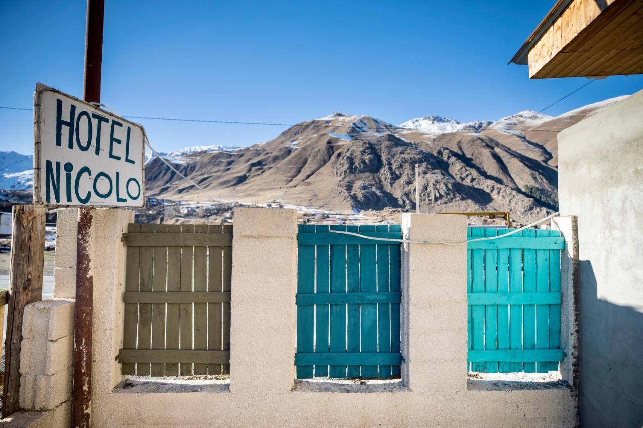 Guesthouse And Cottage Nicolo Kazbegi Bagian luar foto